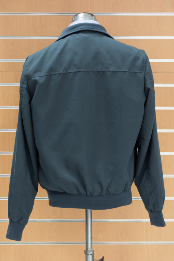 Jacket with two pockets